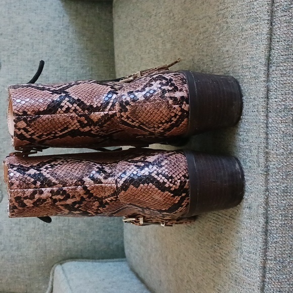 Express ankle boots shoes zipper high heel pointed snake print brown tan 8.5 - Picture 4 of 11